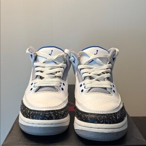 Jordan Kids White and Gray Sneakers